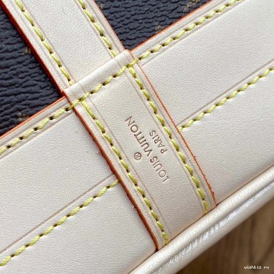 WIS NOÉ VUITTON LOUIS 0109